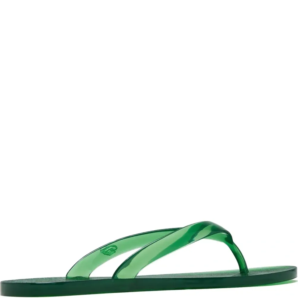 Шлепанцы с Т-образным ремешком