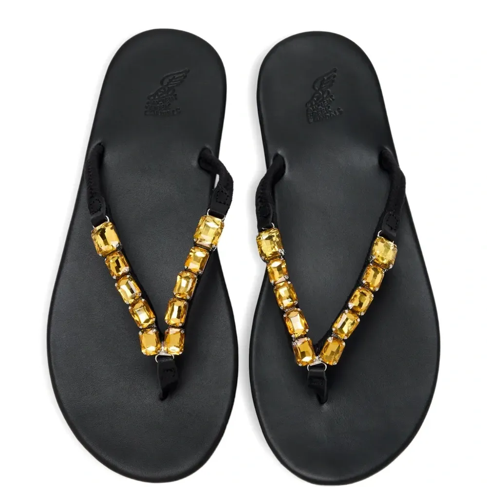 Шлепанцы с Т-образным ремешком и кристаллами