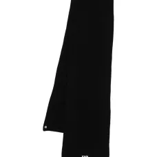 Шарф в рубчик с вышитым логотипом