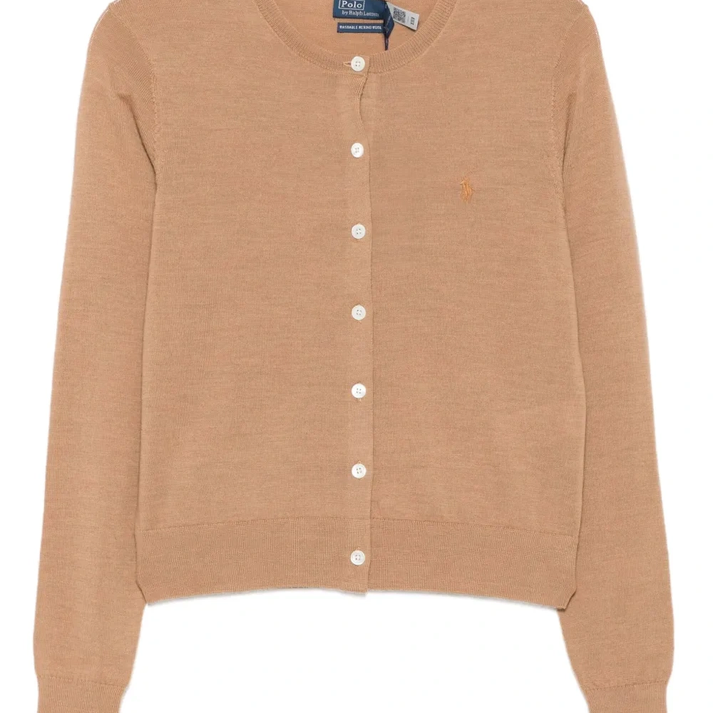 Кардиган на пуговицах