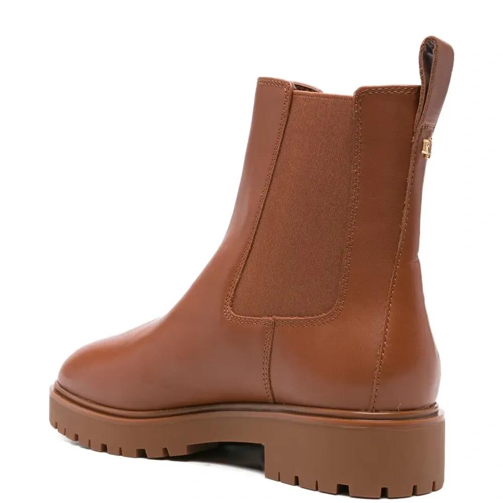 Ботинки с эластичными вставками