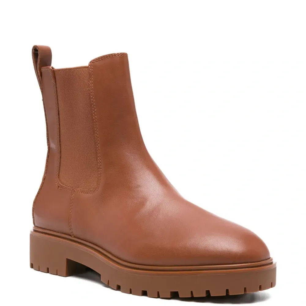 Ботинки с эластичными вставками