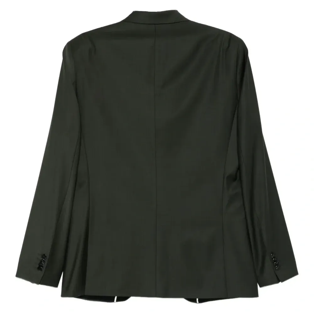 Пиджак с заостренными лацканами