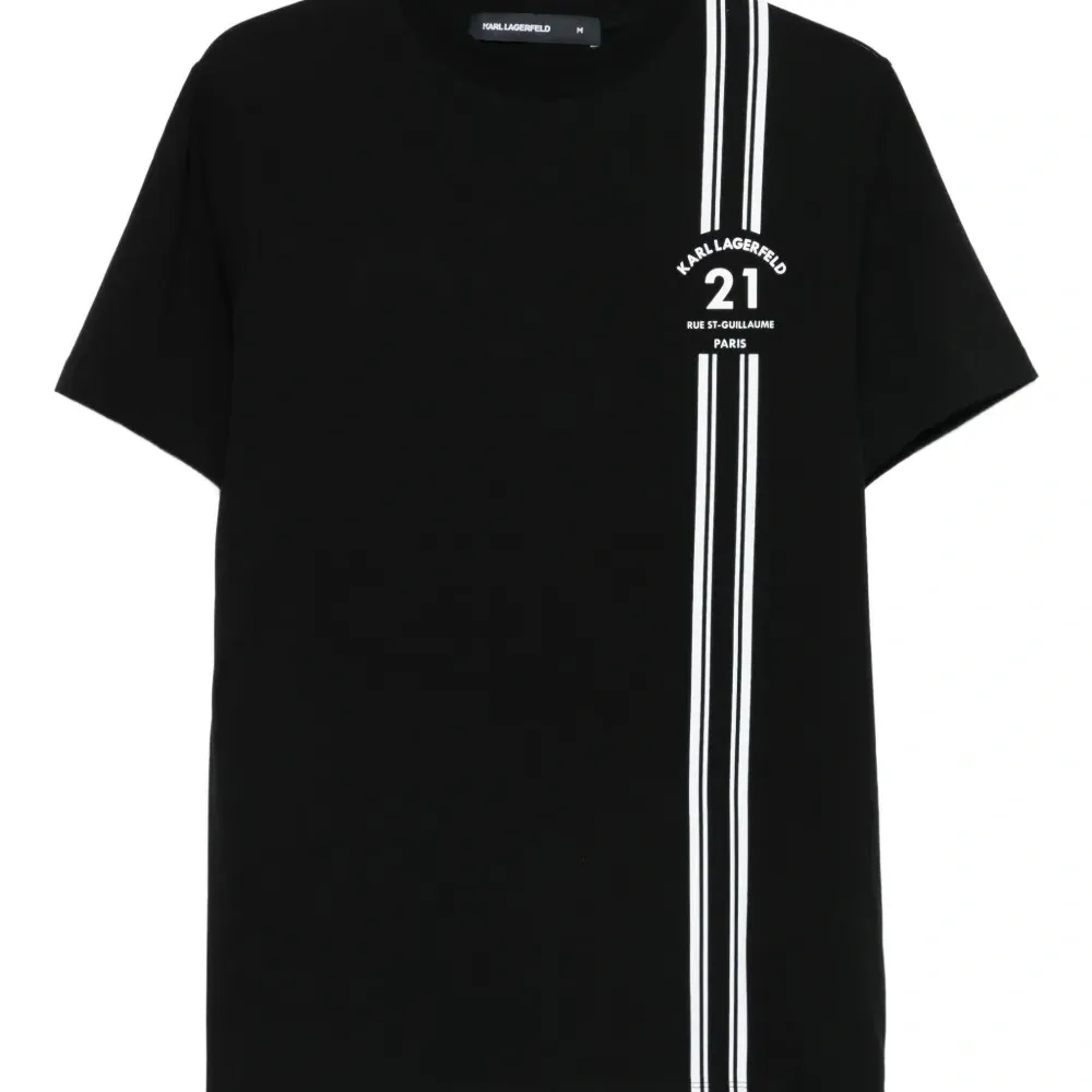 футболка с полосками