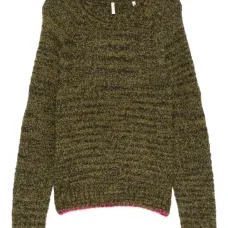 Свитер с круглым вырезом