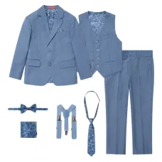 Костюм из семи предметов Костюм из семи предметов