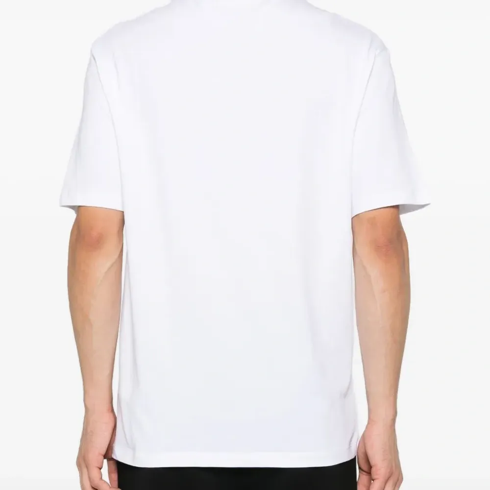 Футболка с логотипом