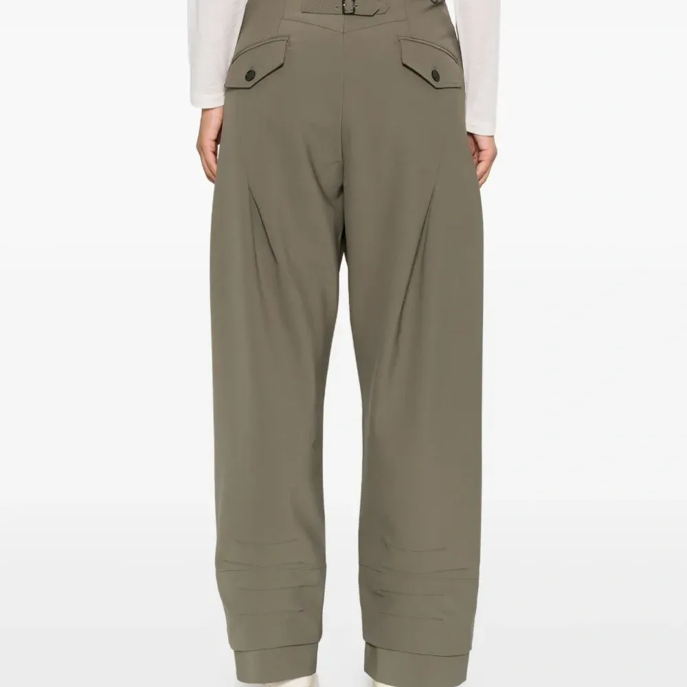 брюки со складками