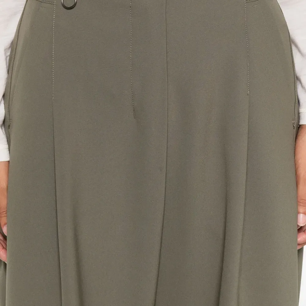 брюки со складками