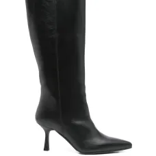 Сапоги с заостренным носком