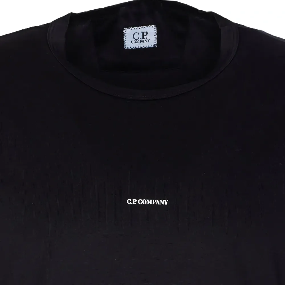 футболка с круглым вырезом и логотипом