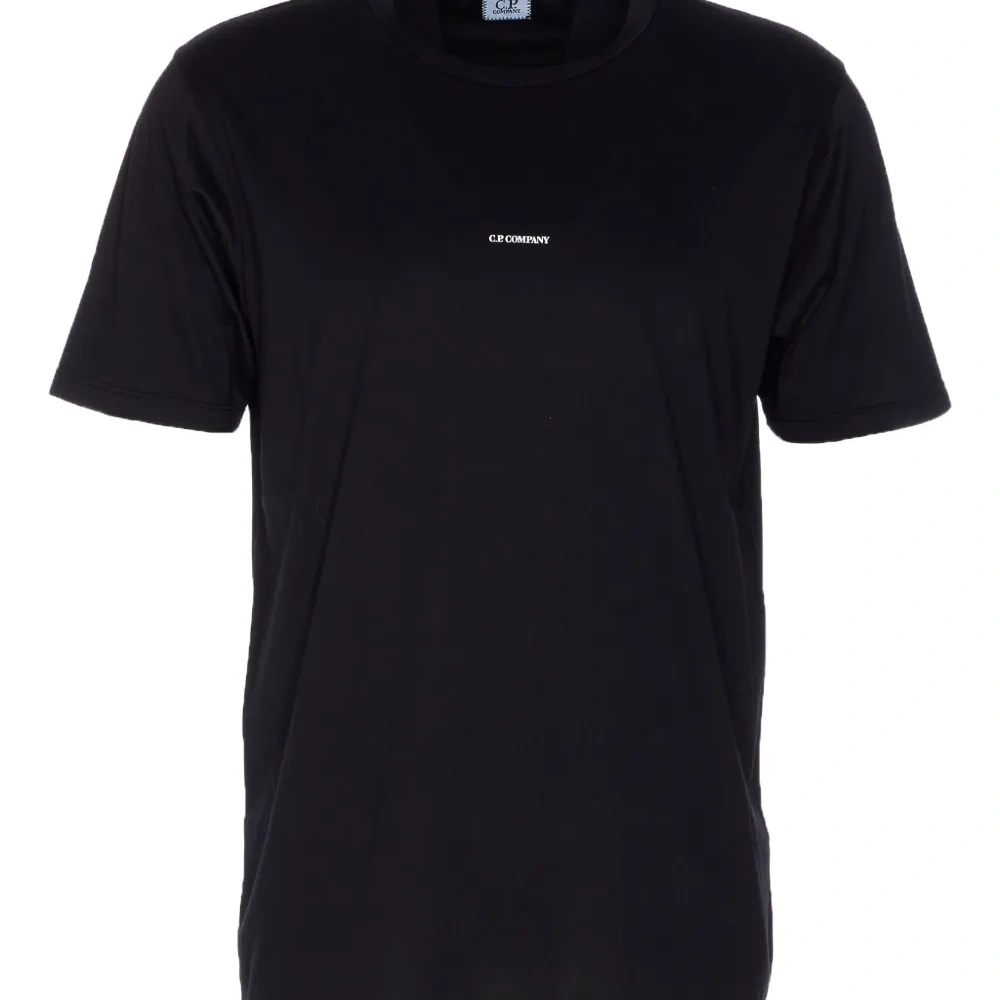 футболка с круглым вырезом и логотипом