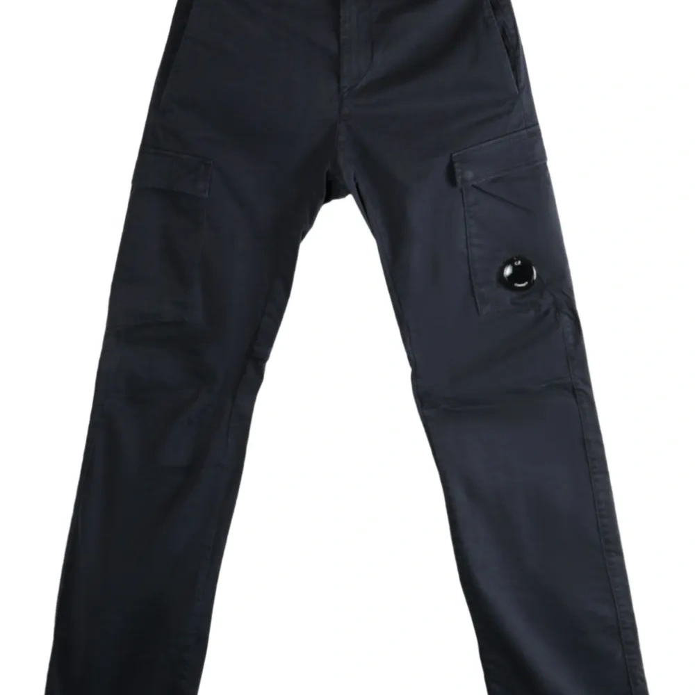 cargo pocket trousers