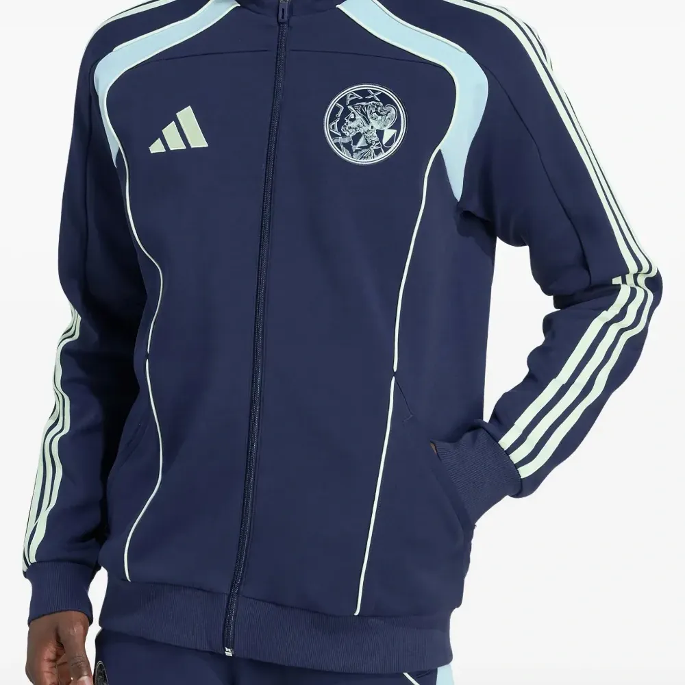 спортивный топ с полосками спортивный топ с полосками