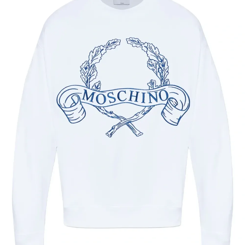 толстовка с вышивкой