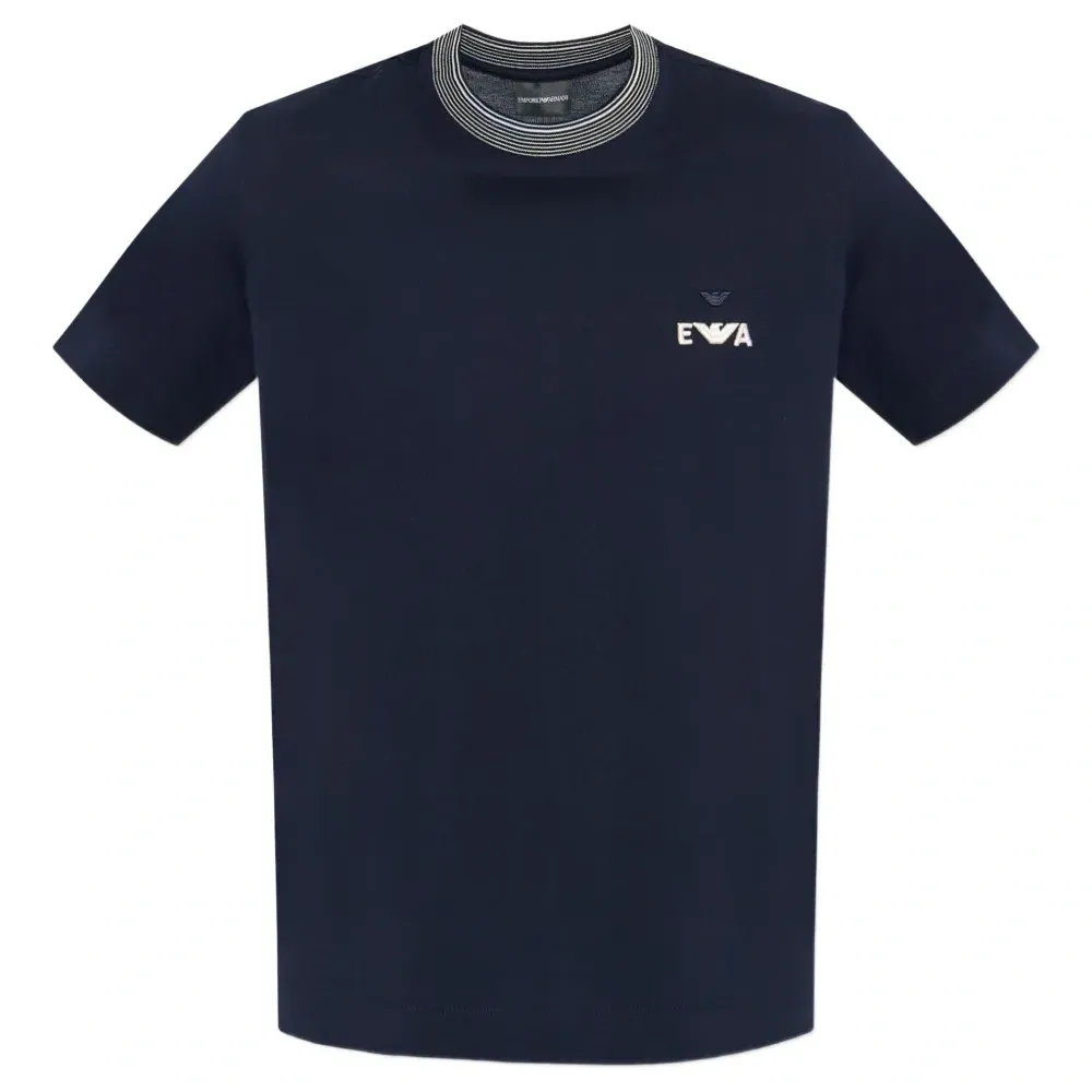 Футболка с логотипом