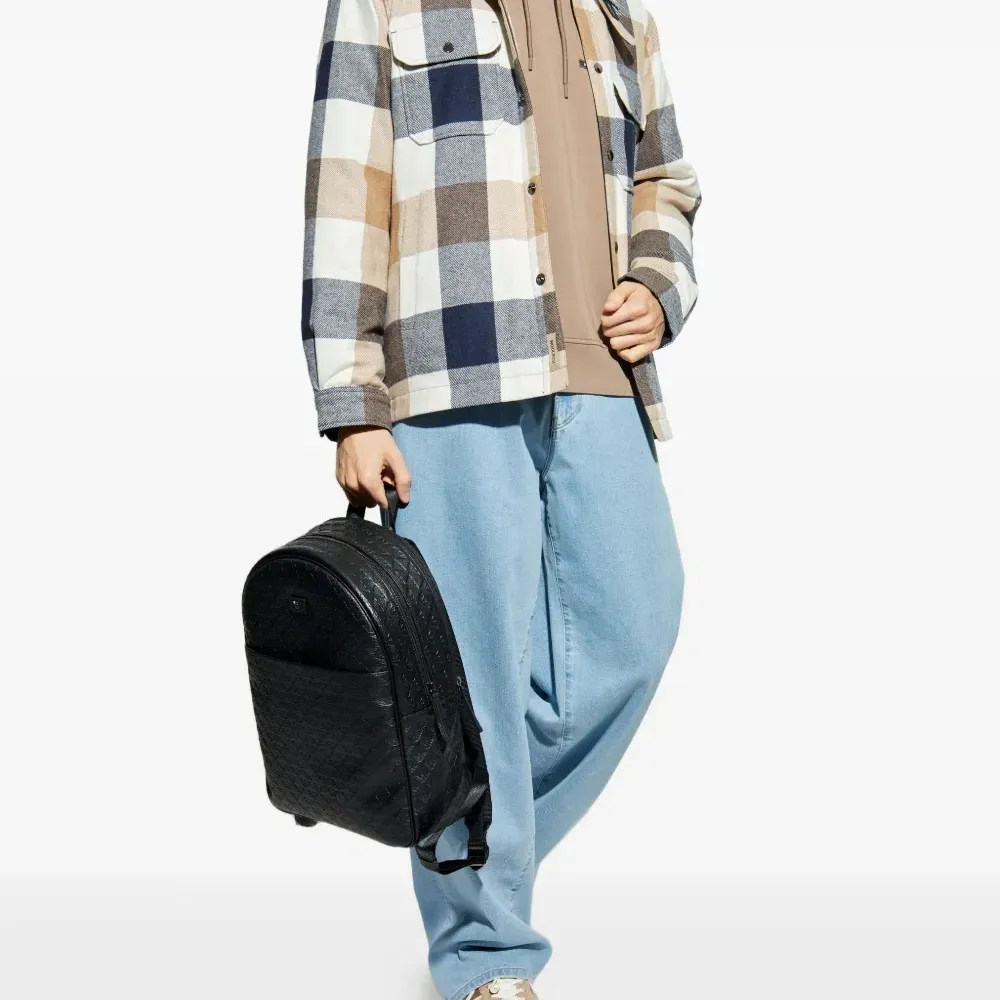 Худи с нашивкой-логотипом