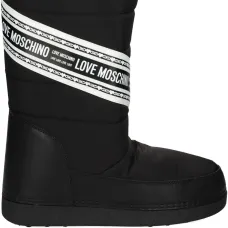 Зимние сапоги с логотипом