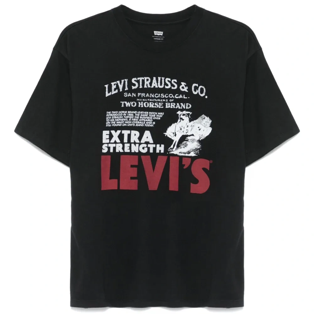 Футболка с графичным принтом