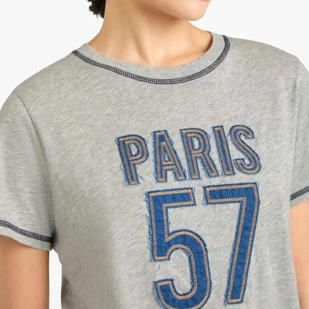 Футболка с аппликацией