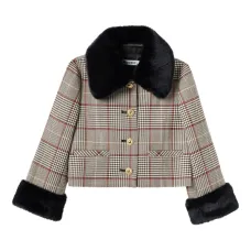 Шуба из искусственного меха в ломаную клетку