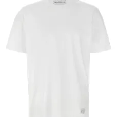 футболка с нашивкой-логотипом