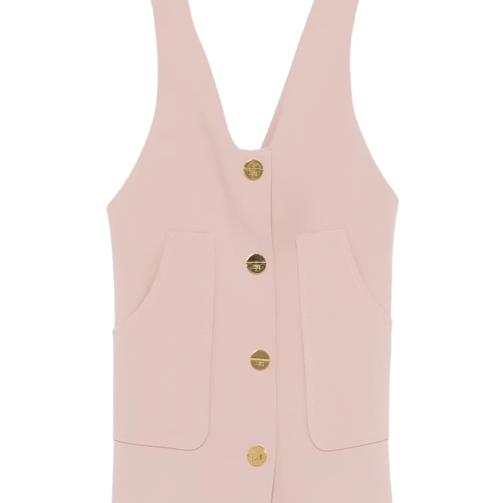 платье без рукавов с карманом