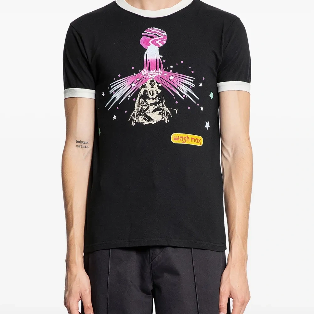 Футболка с контрастной окантовкой