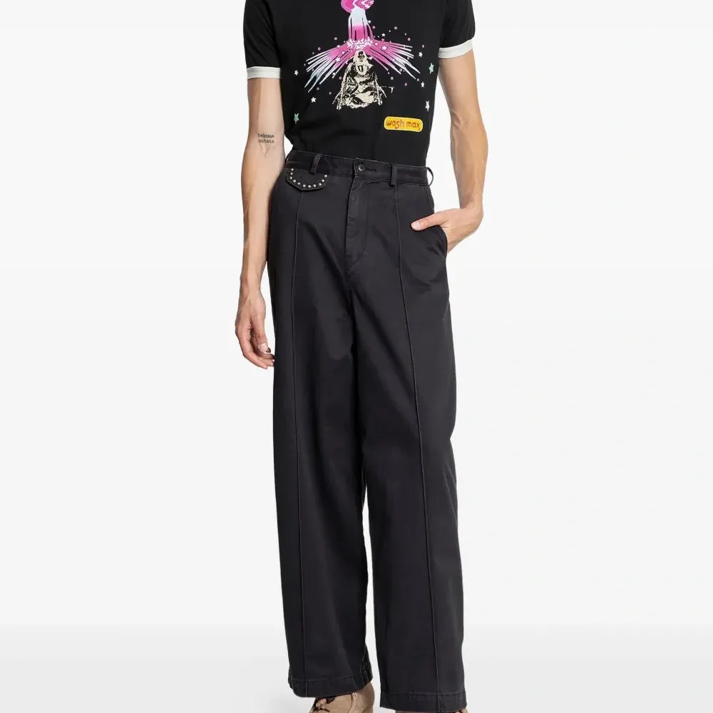 Футболка с контрастной окантовкой