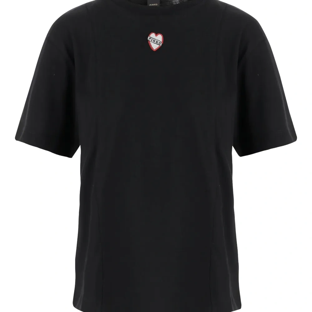 Декорированная футболка