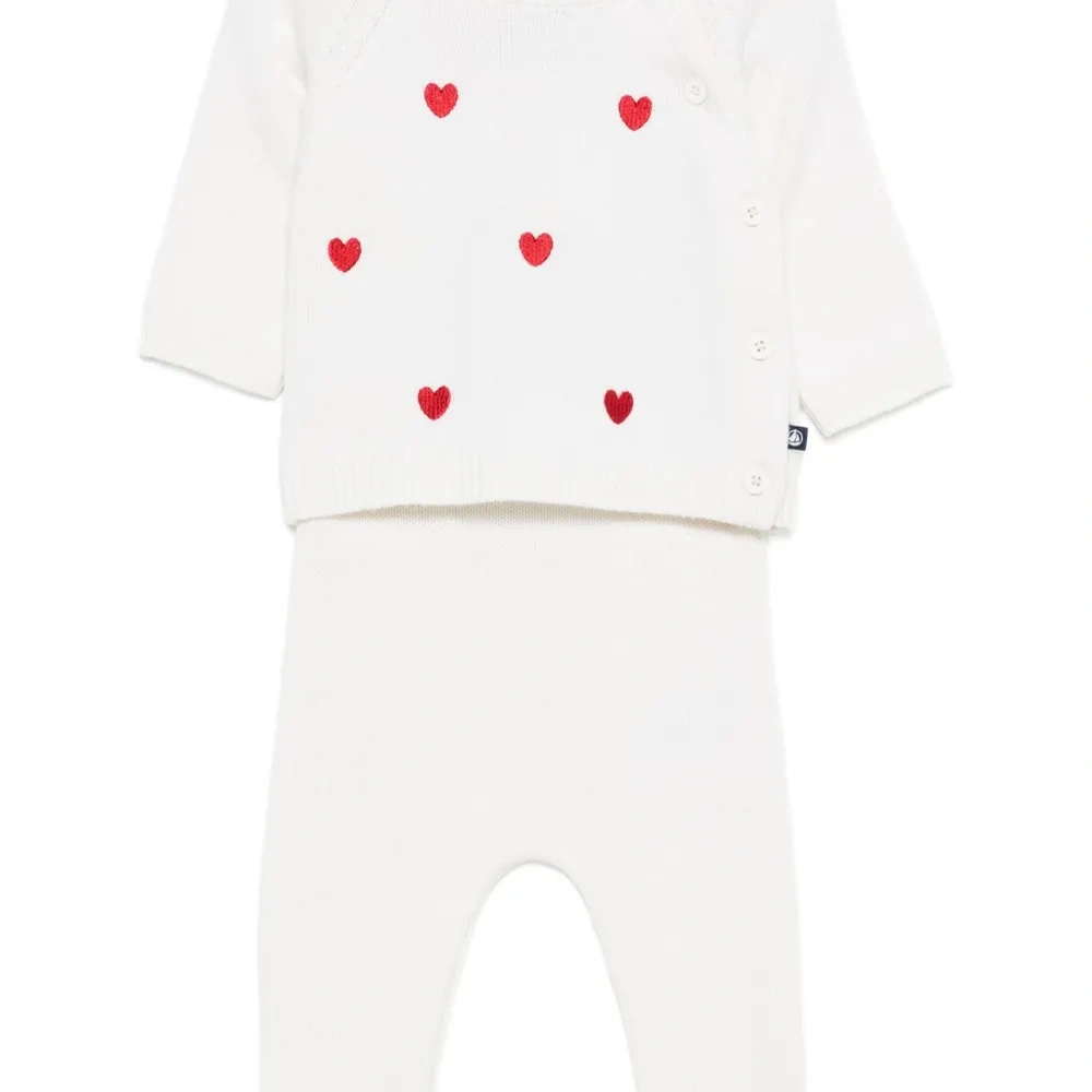 комплект из топа и брюк с вышивкой