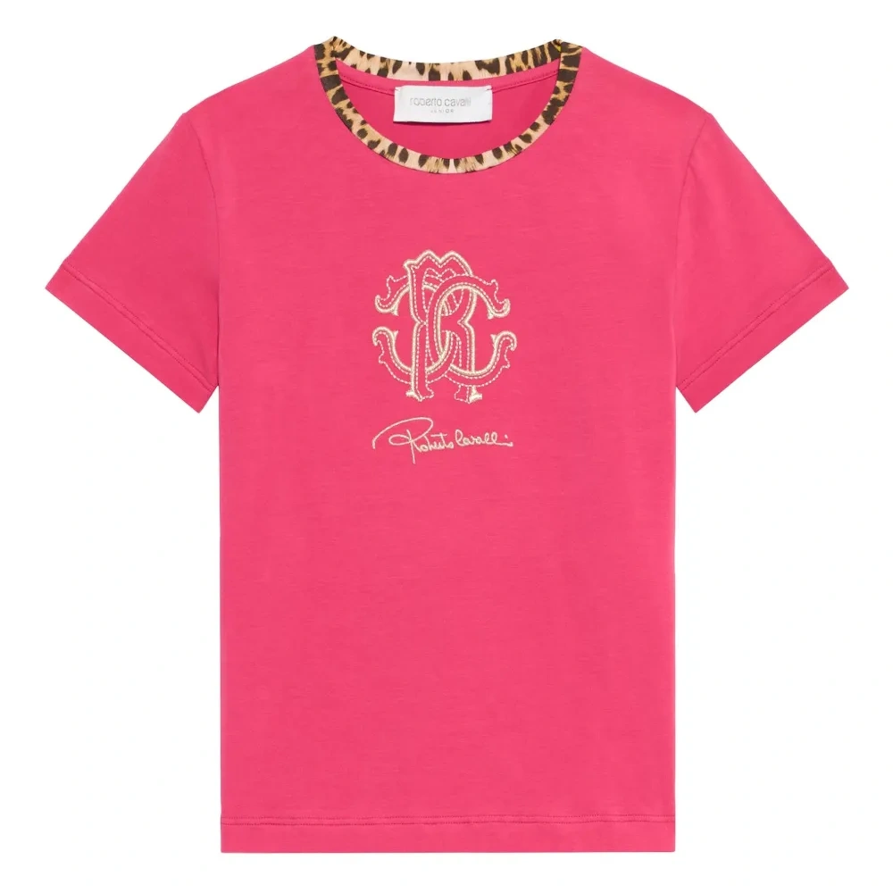 Футболка с вышитым логотипом