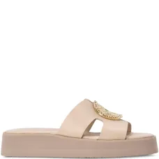 Сандалии на платформе