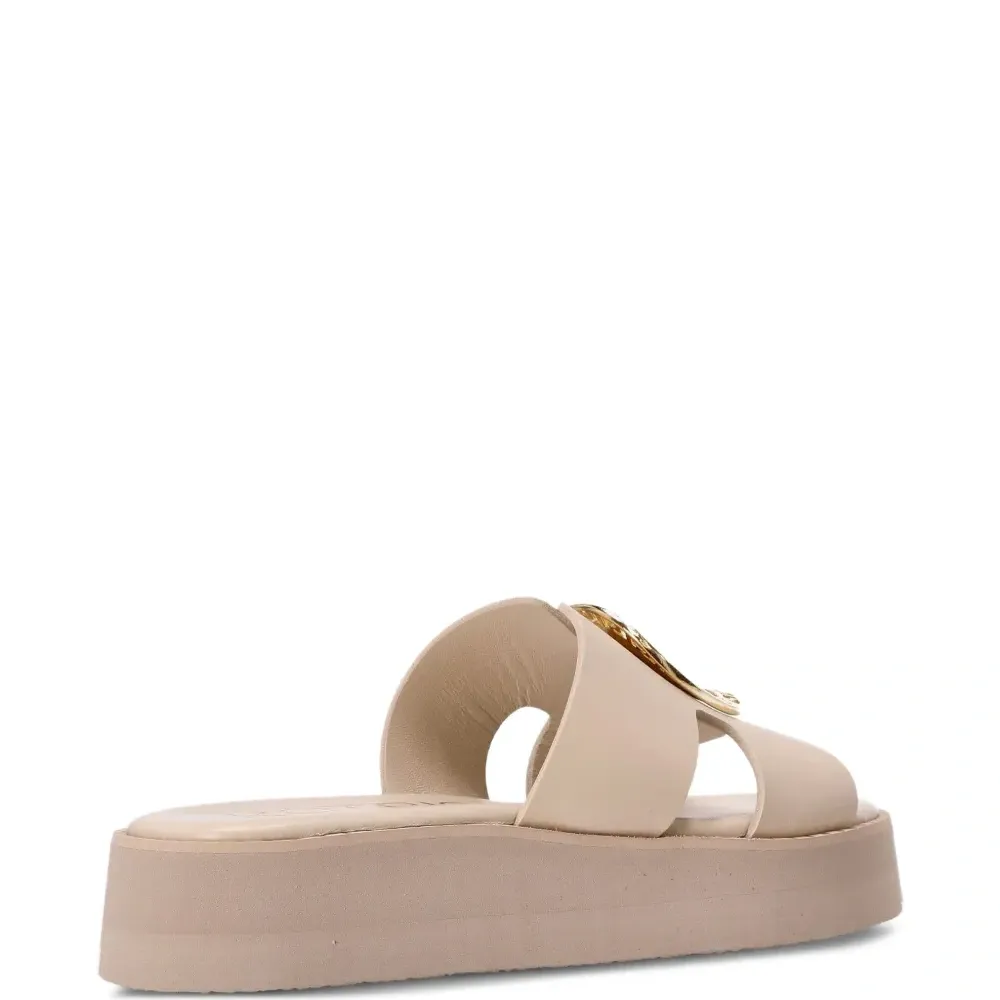 Сандалии на платформе Сандалии на платформе