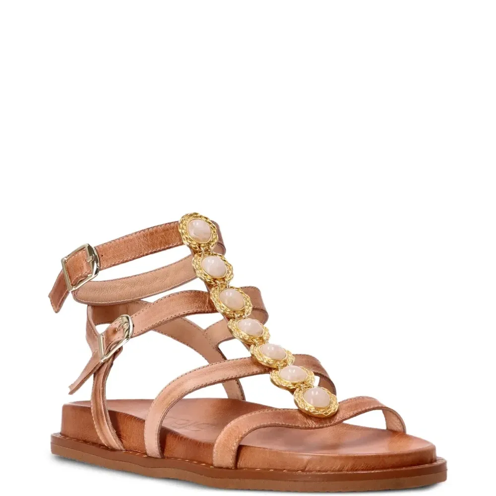 Сандалии с кристаллами и пряжками