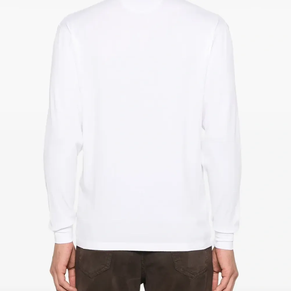 Футболка с длинными рукавами