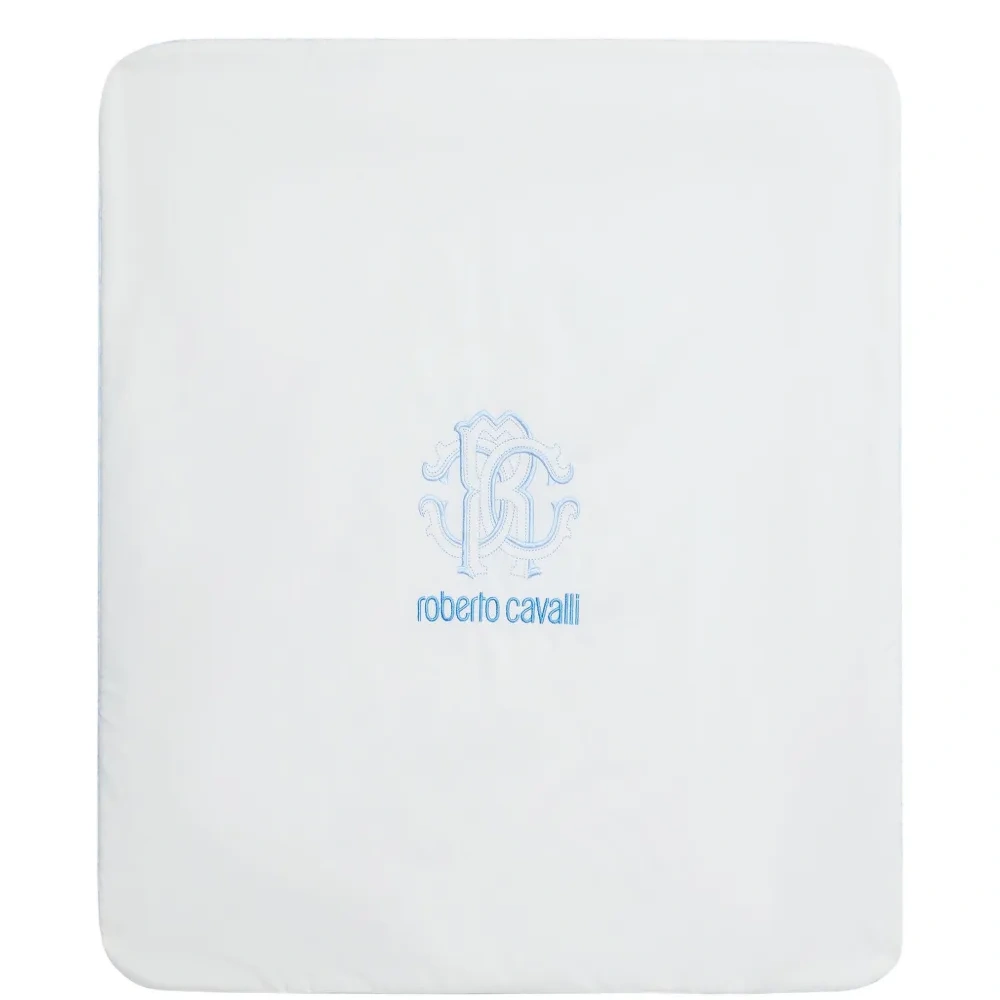 Одеяло с вышитым логотипом и монограммой Одеяло с вышитым логотипом и монограммой