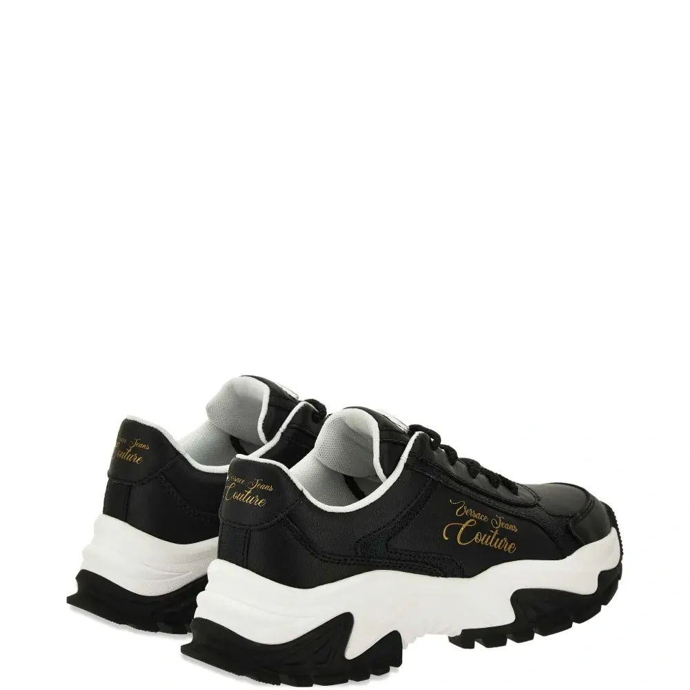 Массивные кроссовки с логотипом