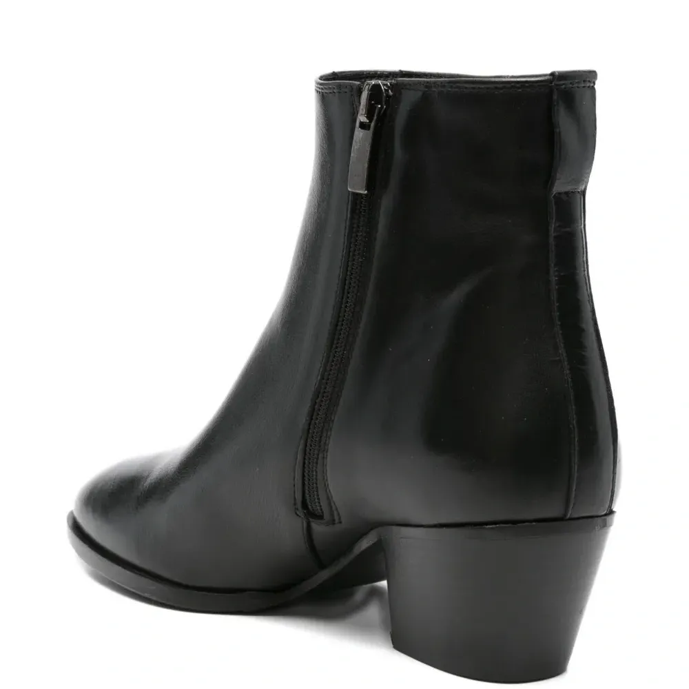 Ботинки на молнии с заостренным носком Ботинки на молнии с заостренным носком