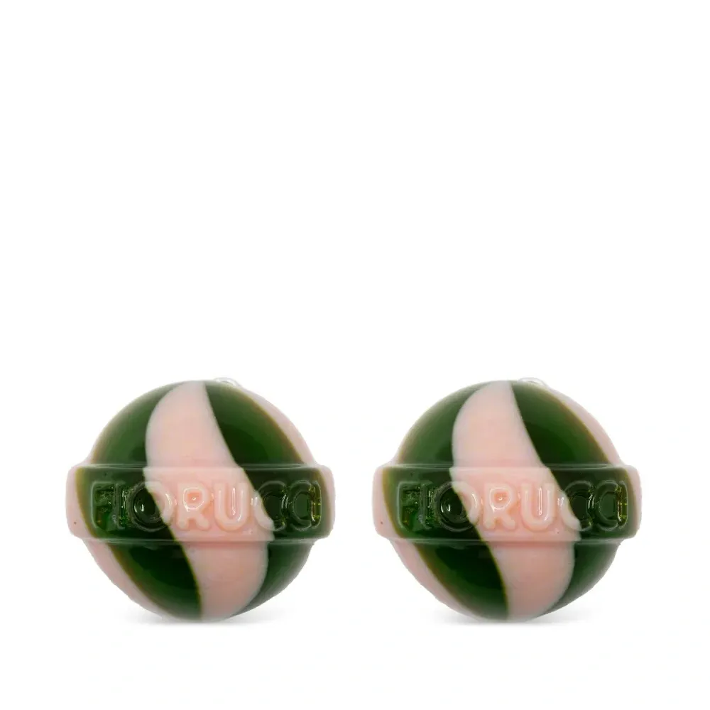 Клипса с завитым узором