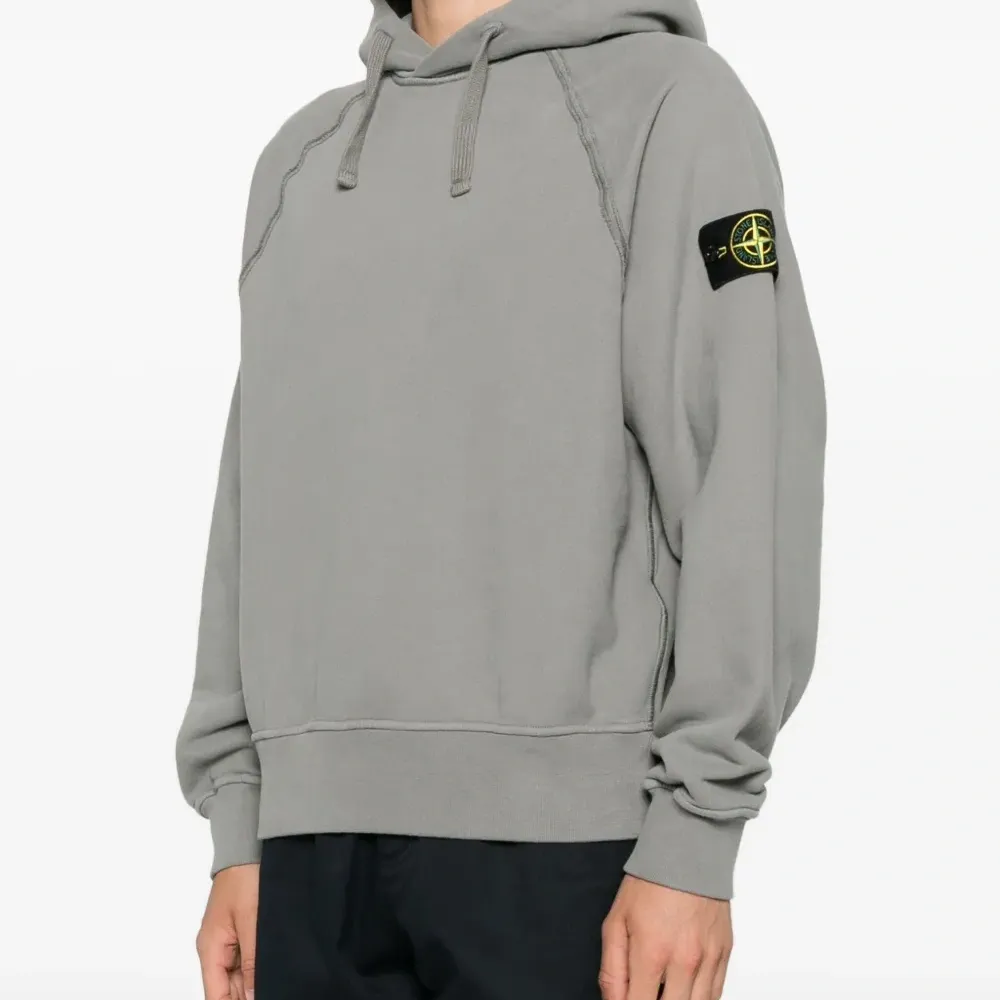 Худи с рукавами реглан и логотипом