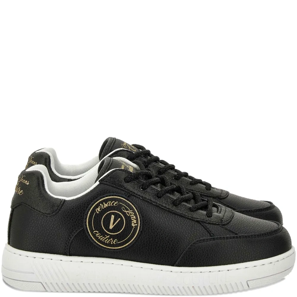 Кеды с нашивкой-логотипом