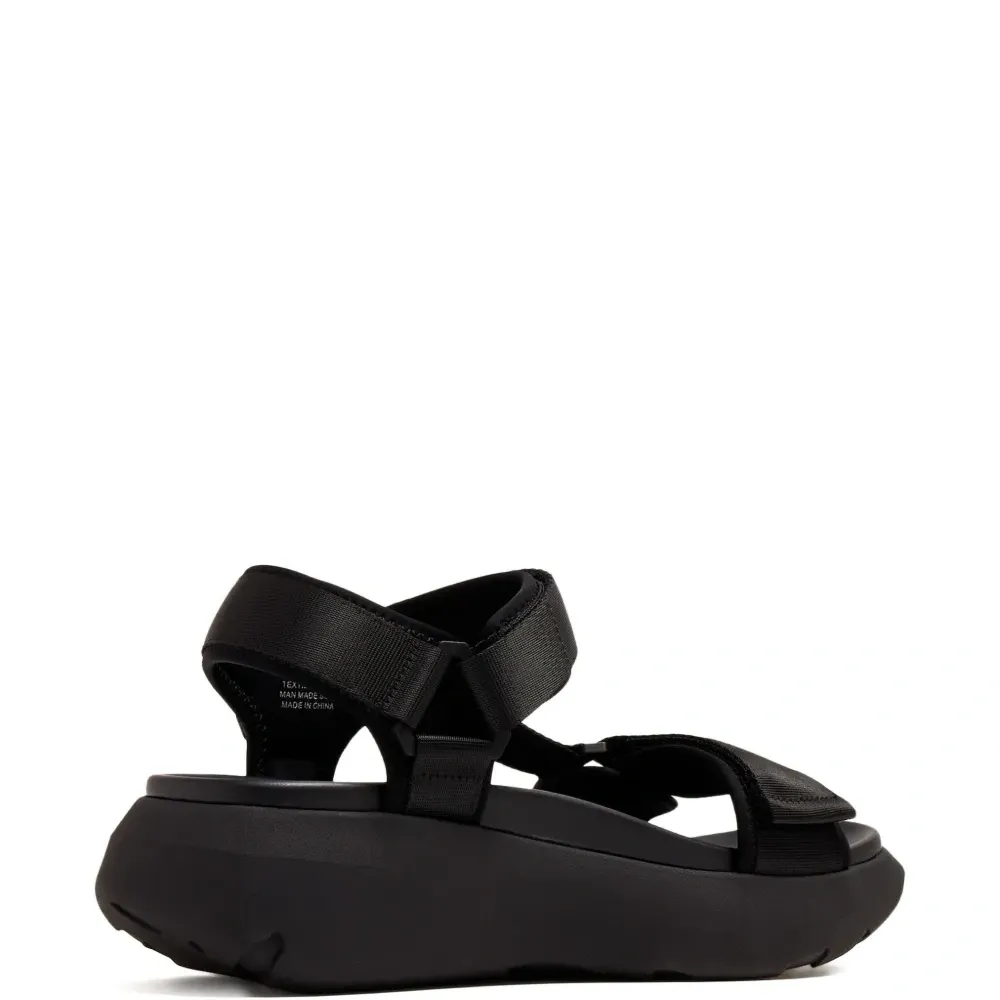 Сандалии на платформе