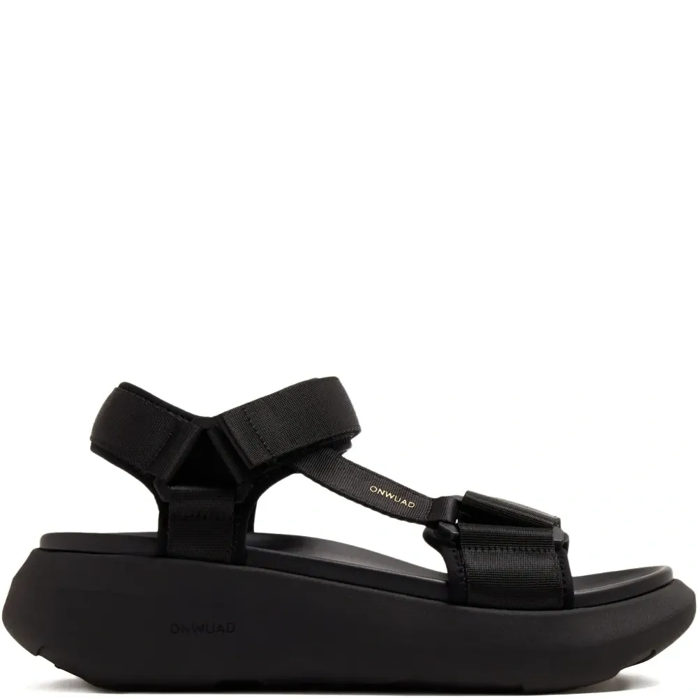 Сандалии на платформе