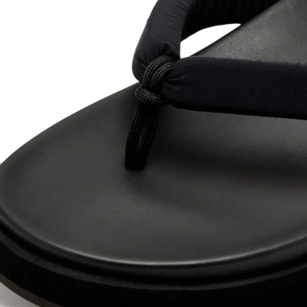 Сандалии Cuda с дутыми ремешками