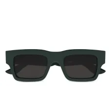 Солнцезащитные очки в квадратной оправе