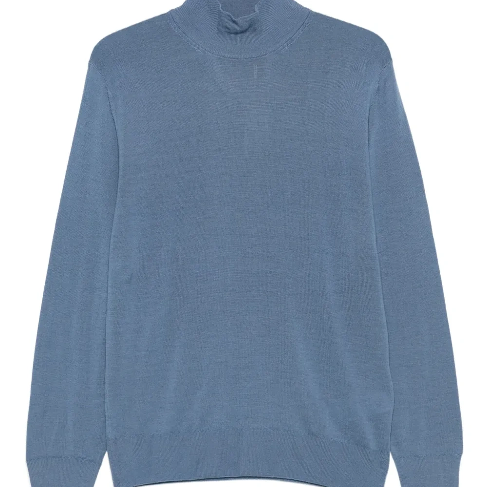 Шерстяной свитер с высоким воротником