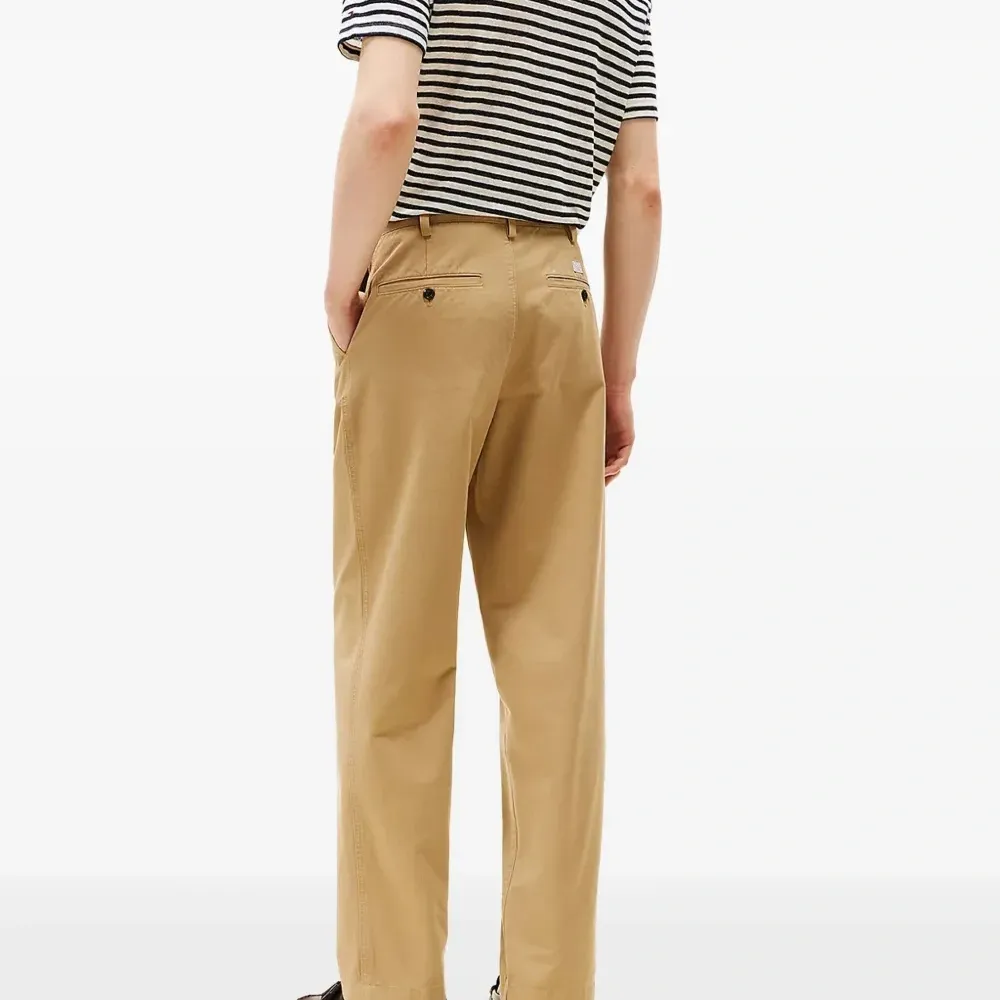 Брюки с карманами