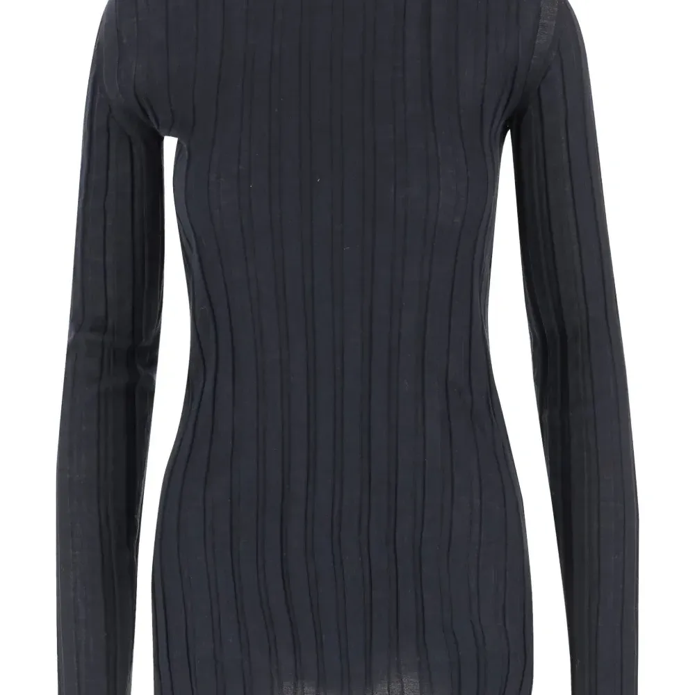 Свитер в рубчик с круглым вырезом Свитер в рубчик с круглым вырезом