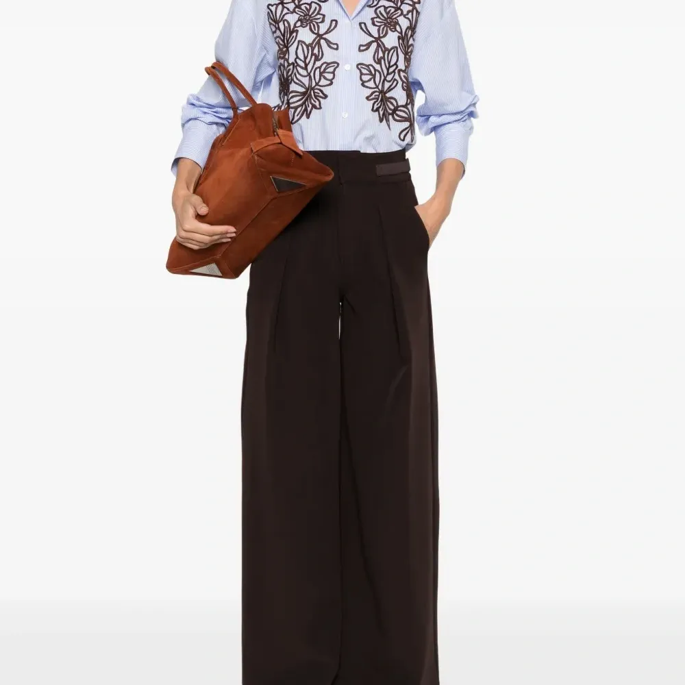 брюки со складками